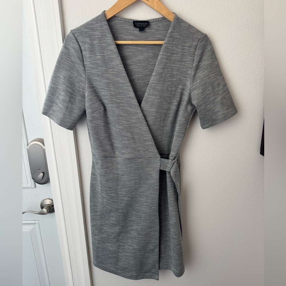 • TopShop • Women’s Wrap Dress Size 6 Gray